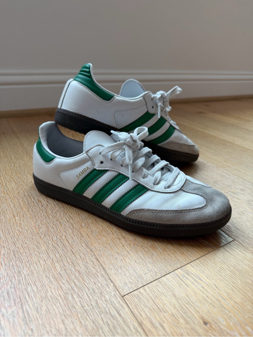 adidas Samba Men’s Sneaker in White & Green